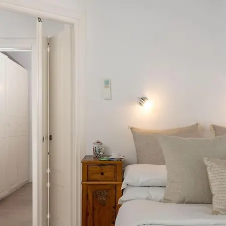 New! Design 2 Min From Spanish Steps Lejlighed *